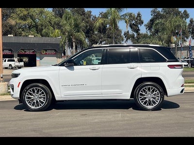 2023 Jeep Grand Cherokee Summit