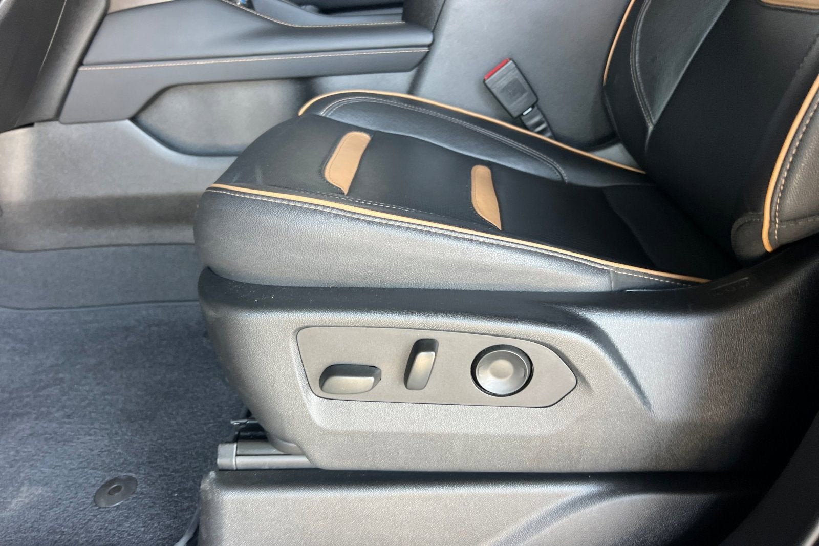 2022 GMC Yukon AT4