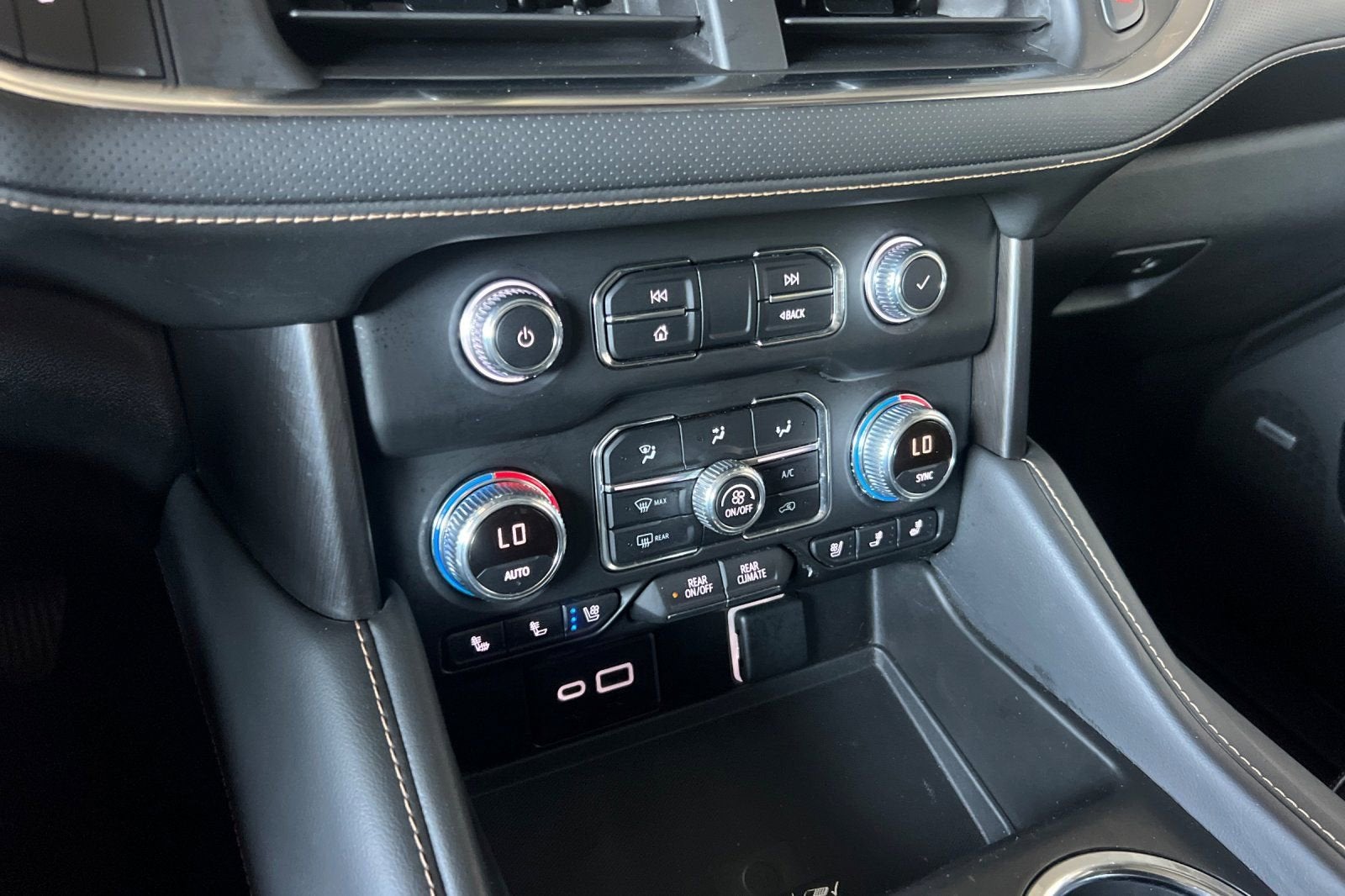 2022 GMC Yukon AT4