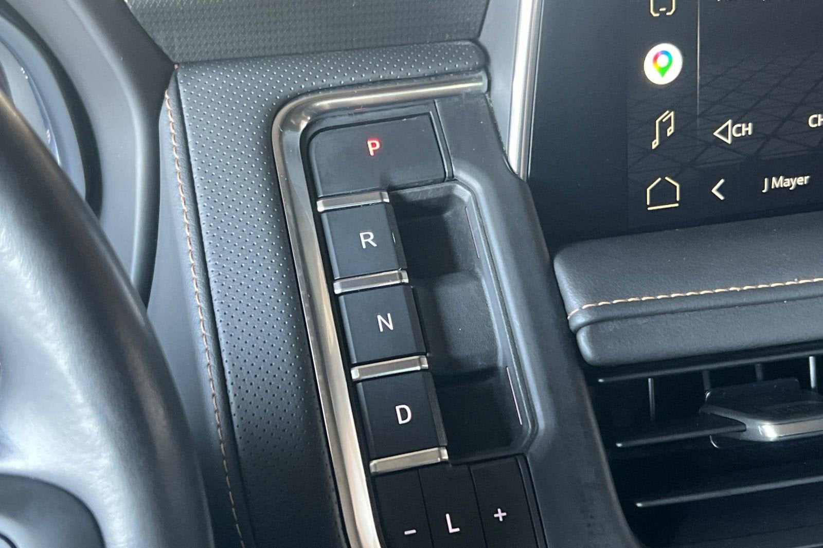 2022 GMC Yukon AT4