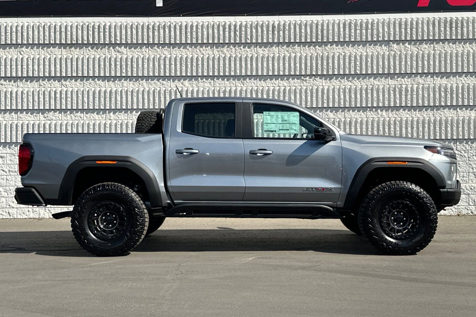 2024 GMC Canyon AT4X