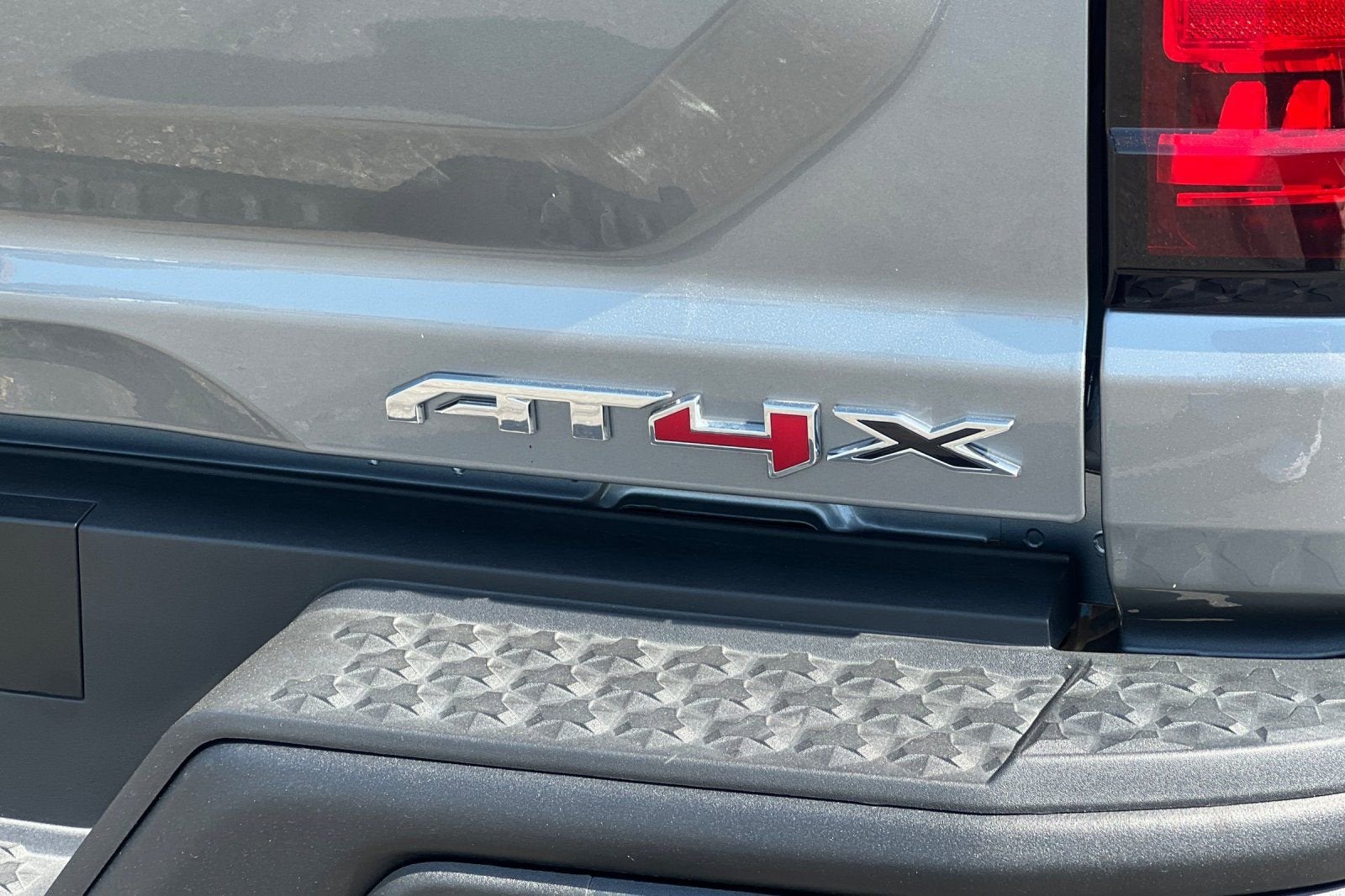 2024 GMC Canyon AT4X