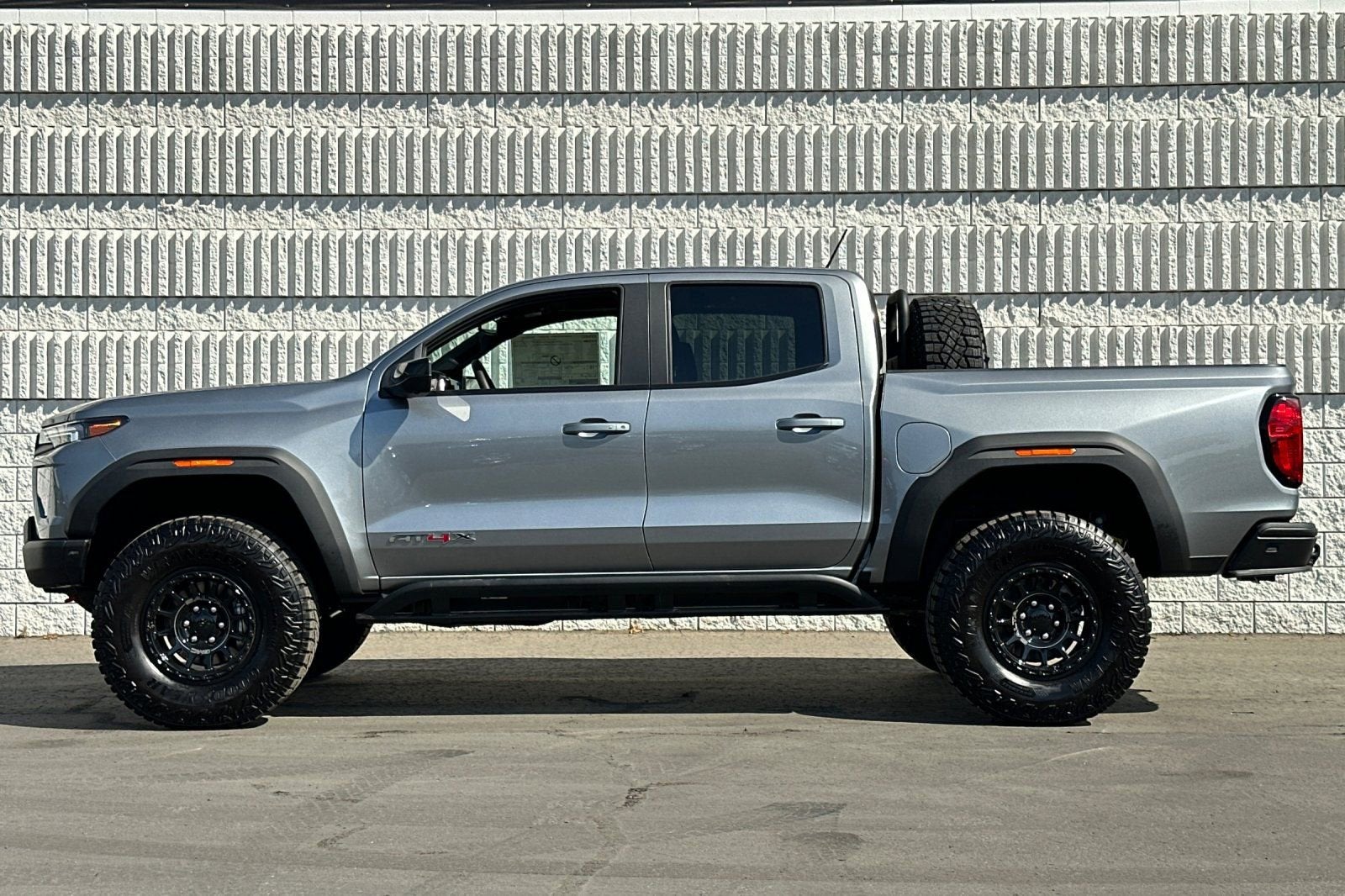 2024 GMC Canyon AT4X