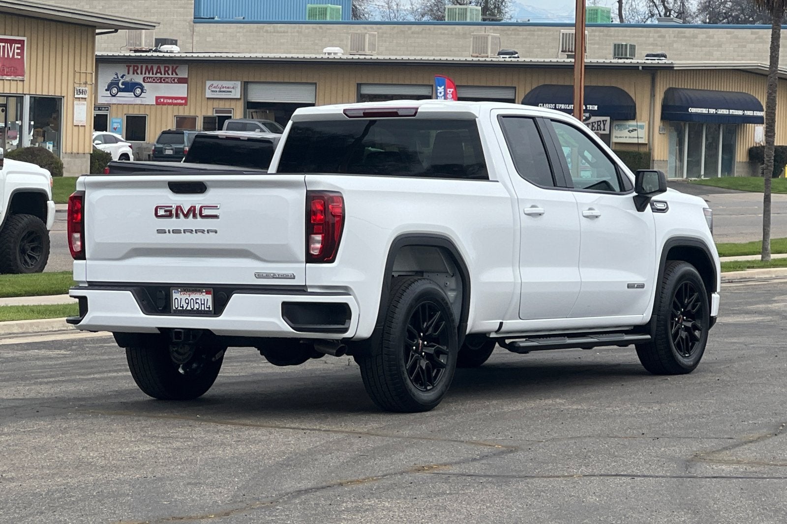 2025 GMC Sierra 1500 Elevation