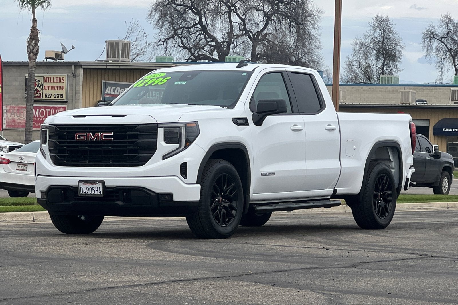 2025 GMC Sierra 1500 Elevation