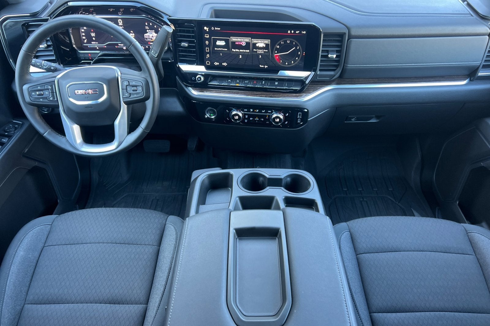 2024 GMC Sierra 1500 SLE