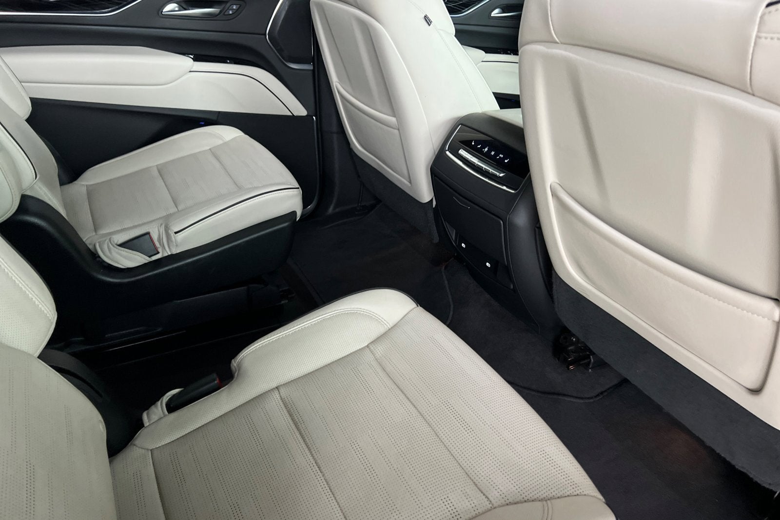 2023 Cadillac Escalade ESV Sport