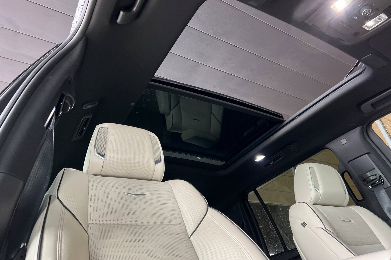 2023 Cadillac Escalade ESV Sport