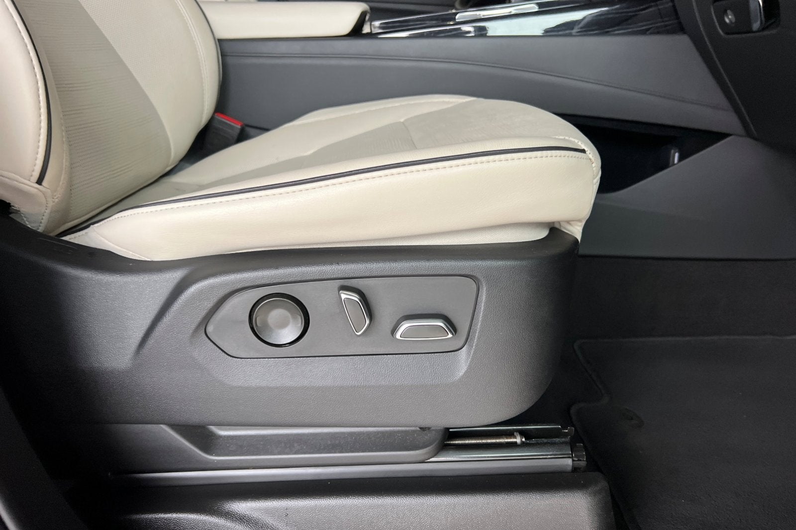 2023 Cadillac Escalade ESV Sport