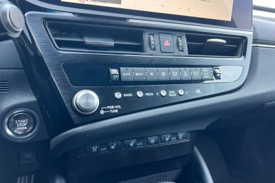 2023 Lexus ES ES 350 F SPORT Handling