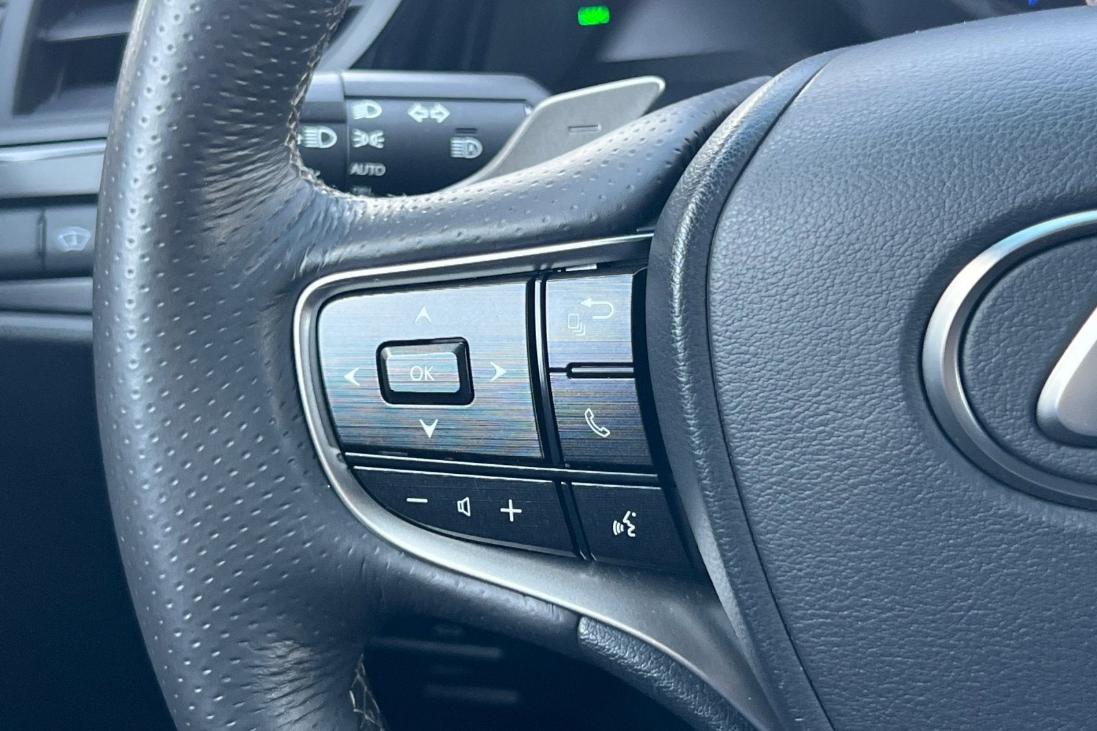 2023 Lexus ES ES 350 F SPORT Handling