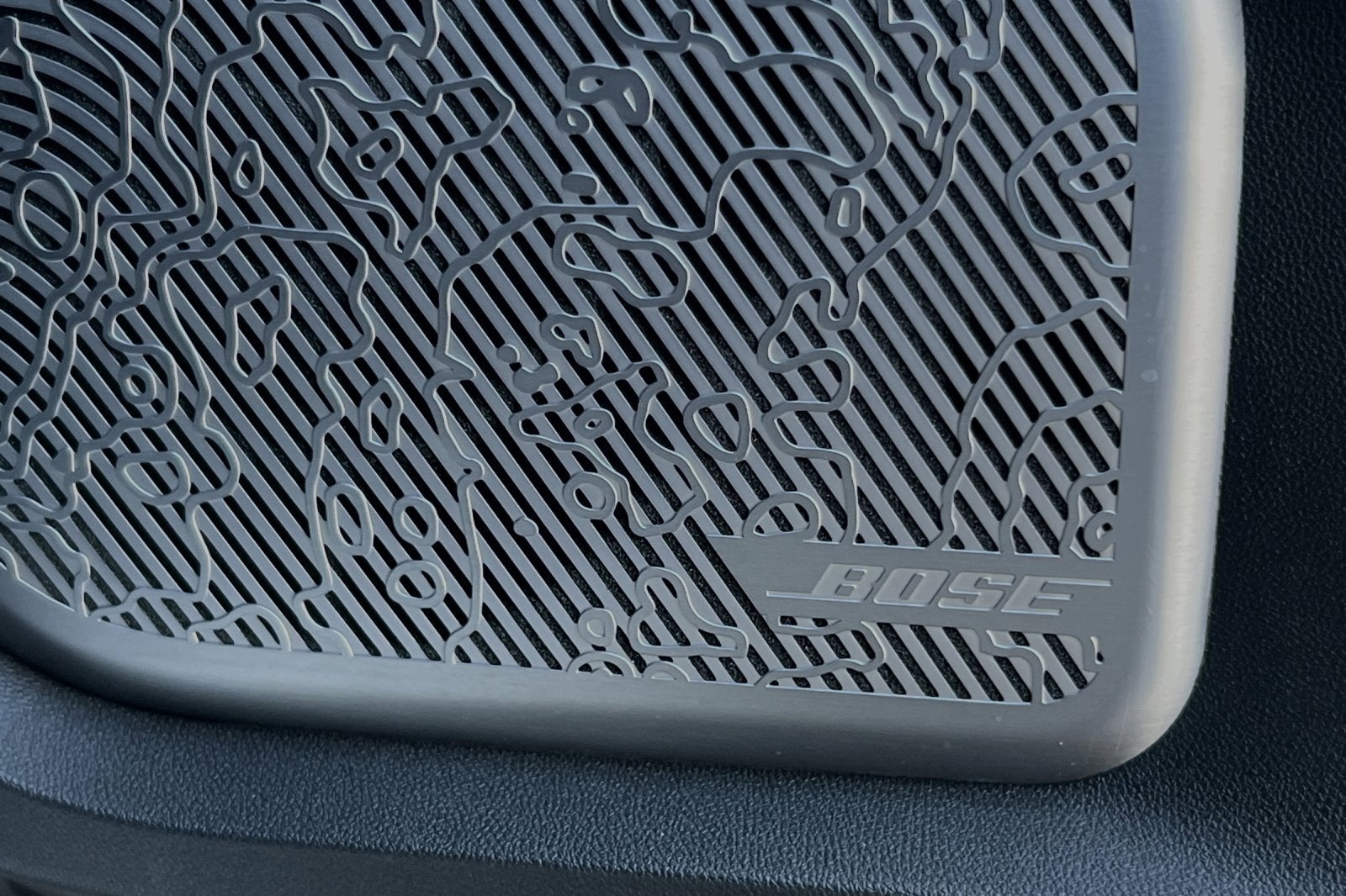 2024 GMC HUMMER EV SUV 2X