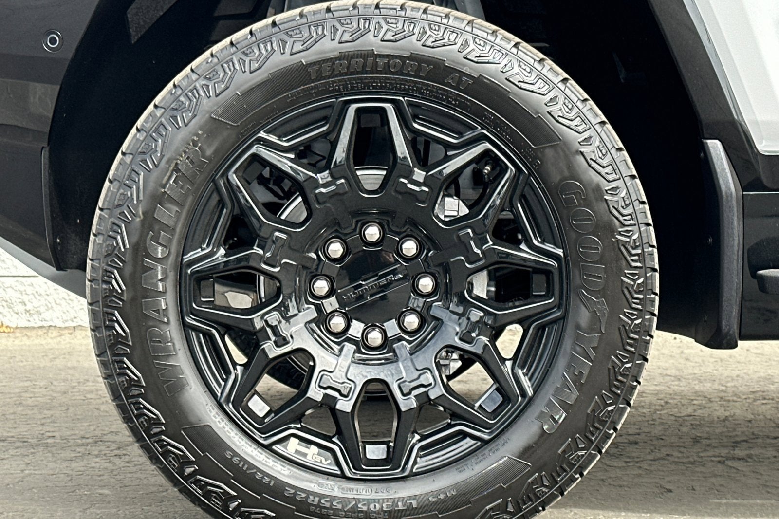 2025 GMC HUMMER EV SUV 2X